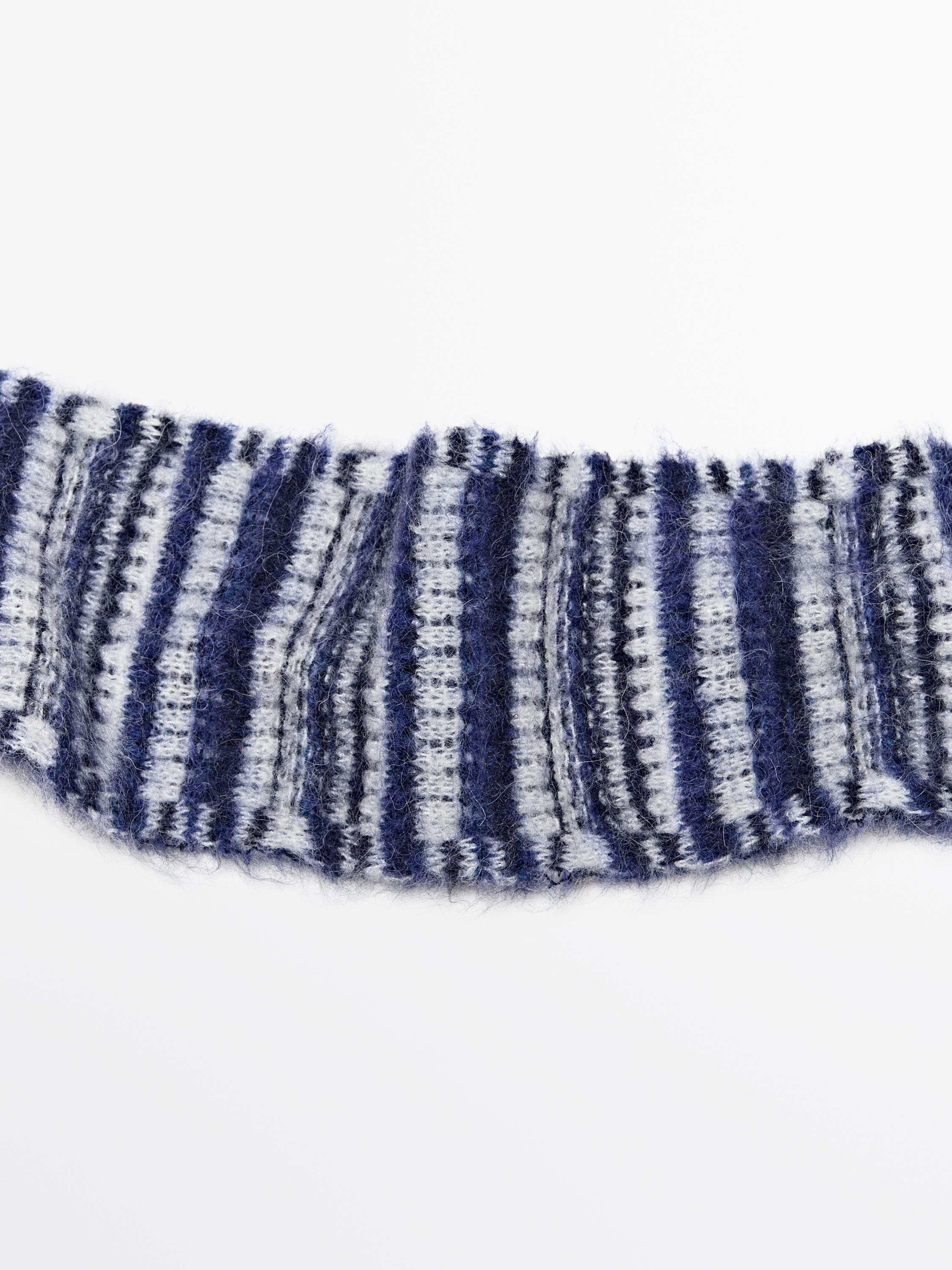 Fine alpaca blend jacquard scarf